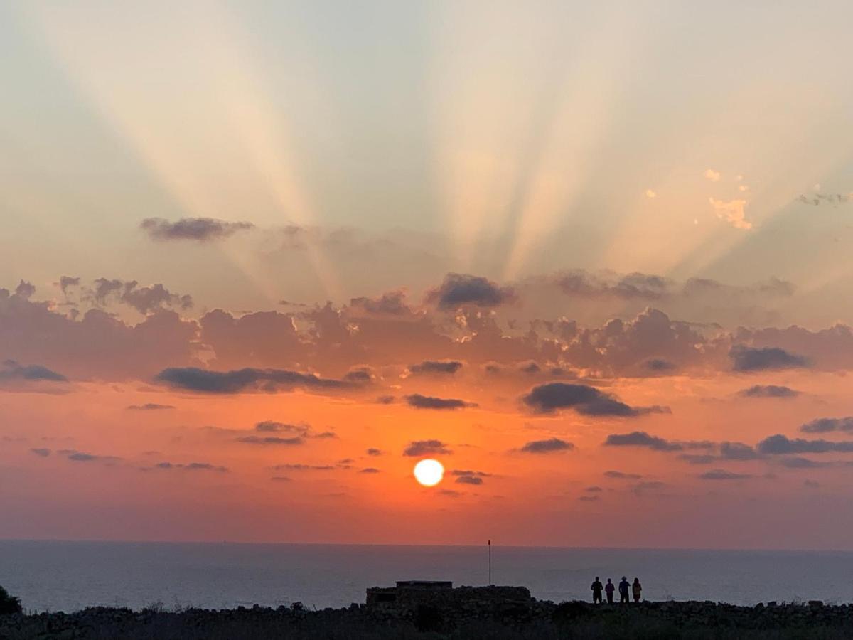 Fiftyfour West Boutique Living Bed and Breakfast Għarb Εξωτερικό φωτογραφία