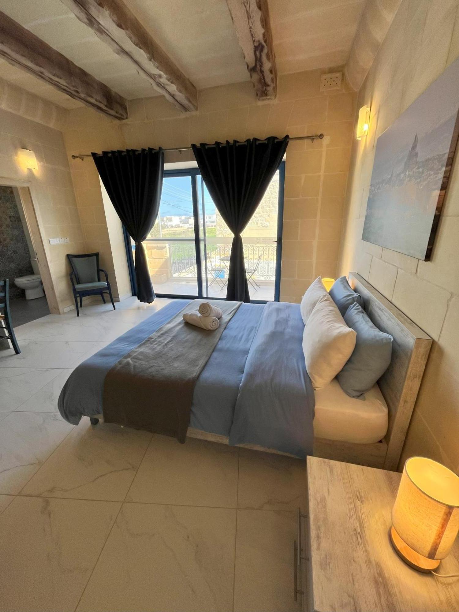 Fiftyfour West Boutique Living Bed and Breakfast Għarb Εξωτερικό φωτογραφία