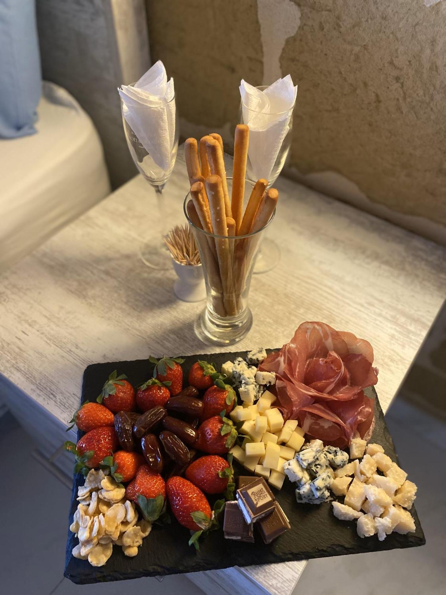 Fiftyfour West Boutique Living Bed and Breakfast Għarb Εξωτερικό φωτογραφία