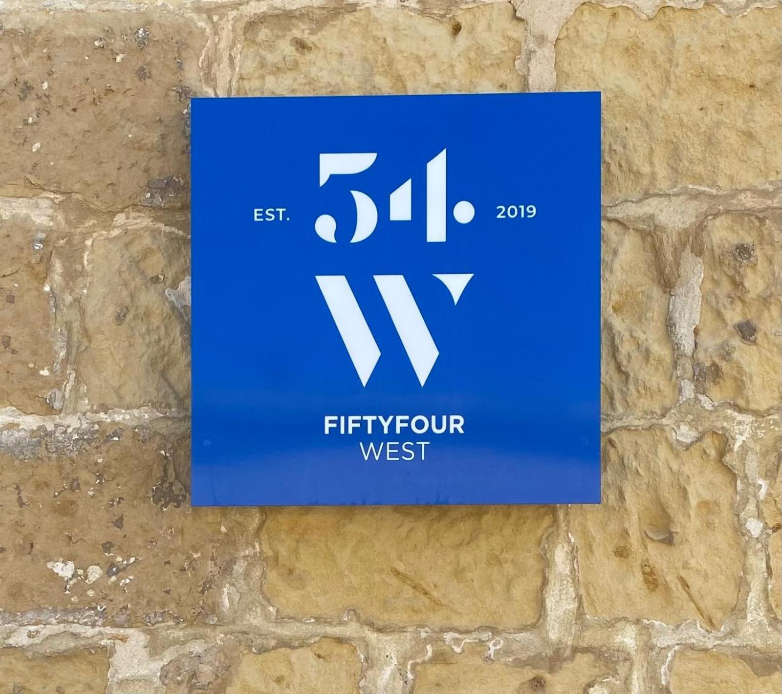 Fiftyfour West Boutique Living Bed and Breakfast Għarb Εξωτερικό φωτογραφία