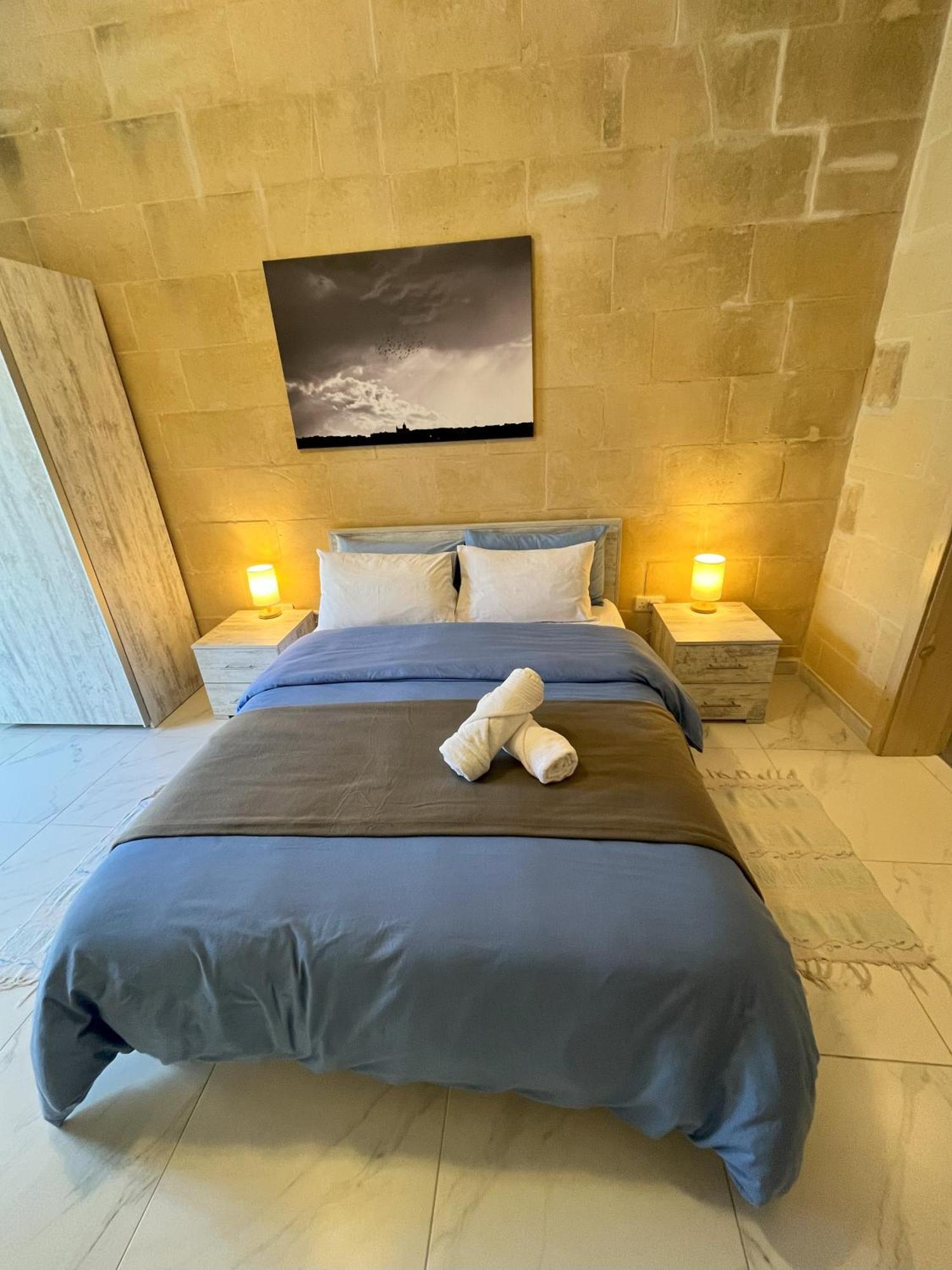 Fiftyfour West Boutique Living Bed and Breakfast Għarb Εξωτερικό φωτογραφία