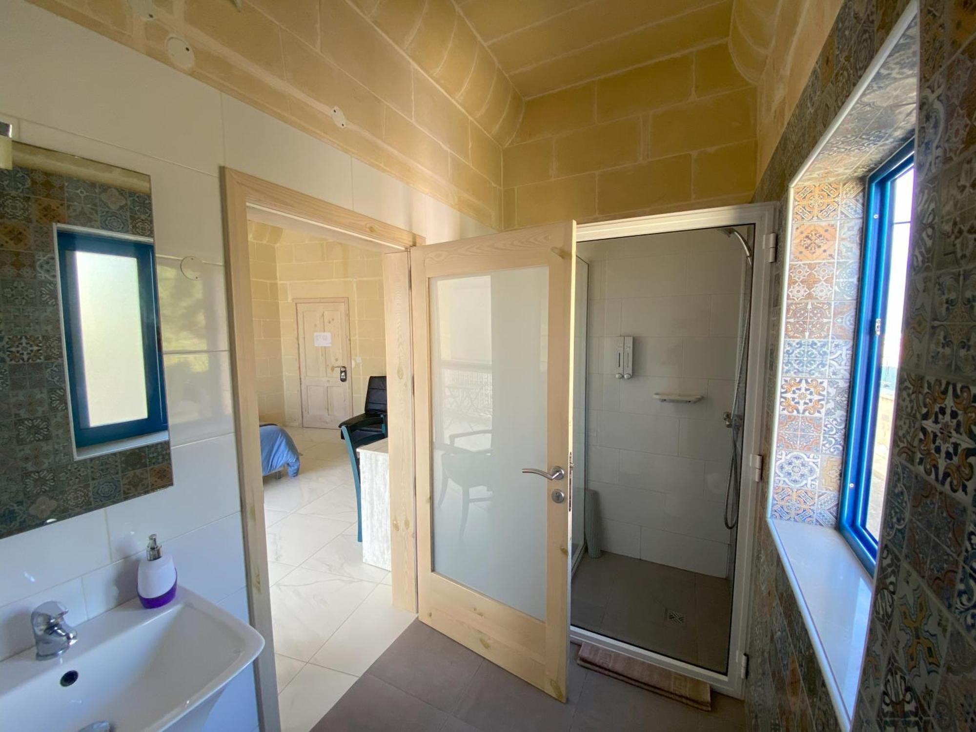 Fiftyfour West Boutique Living Bed and Breakfast Għarb Εξωτερικό φωτογραφία